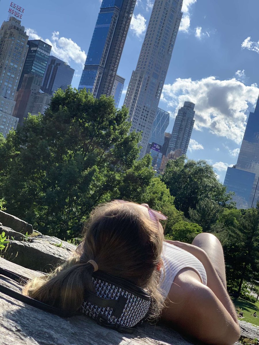 ipodwojniak's tweet photo. Had a nice Sunday in the city 💜 https://t.co/N7H6YA9pXl