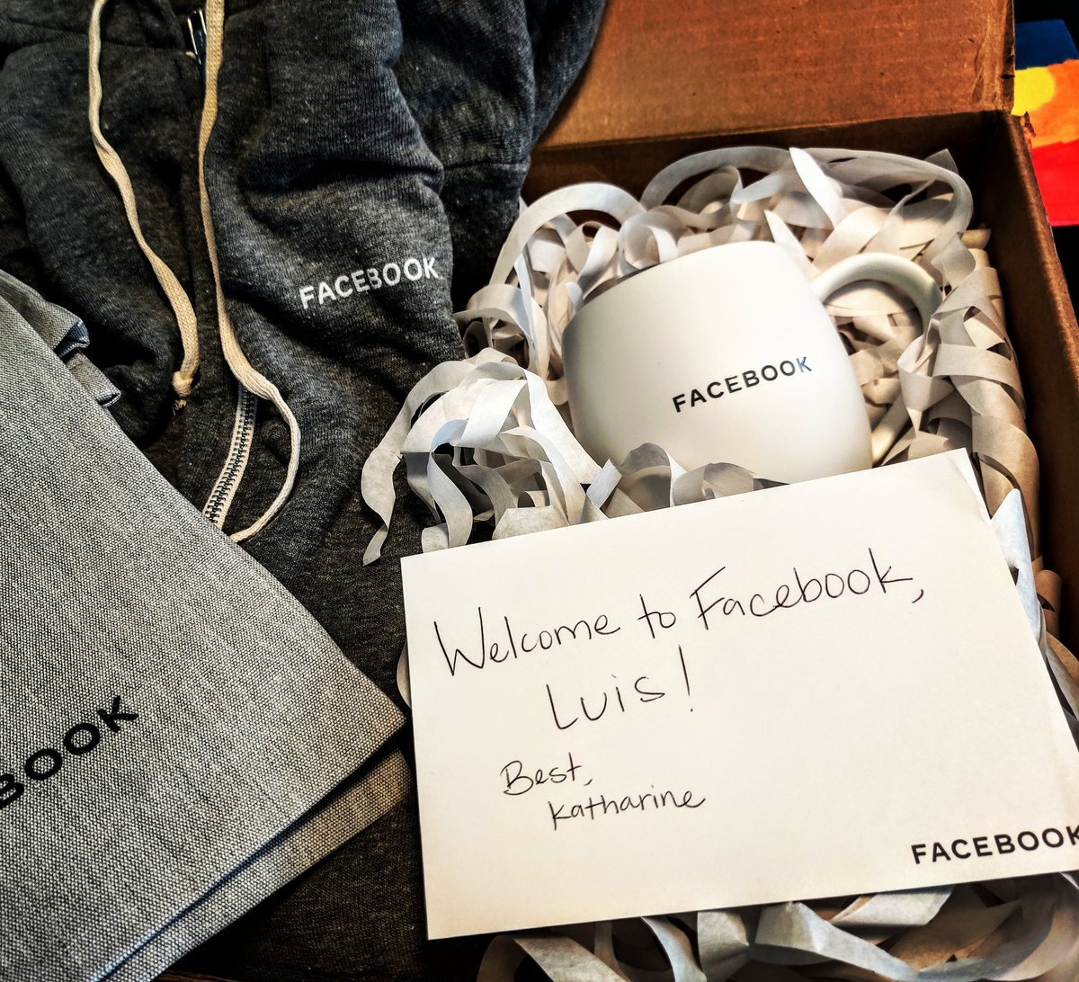 LuisSanTech's tweet image. Thrilled to be joining Facebook AR/VR Team as Global Training and Merchandising Mgr 🤓
&quot;The only way to do great work is to love what you do. If you haven’t found it yet, keep looking. Don’t settle. As with all matters of the heart, you’ll know when you find it.&quot; 
~ Steve Jobs