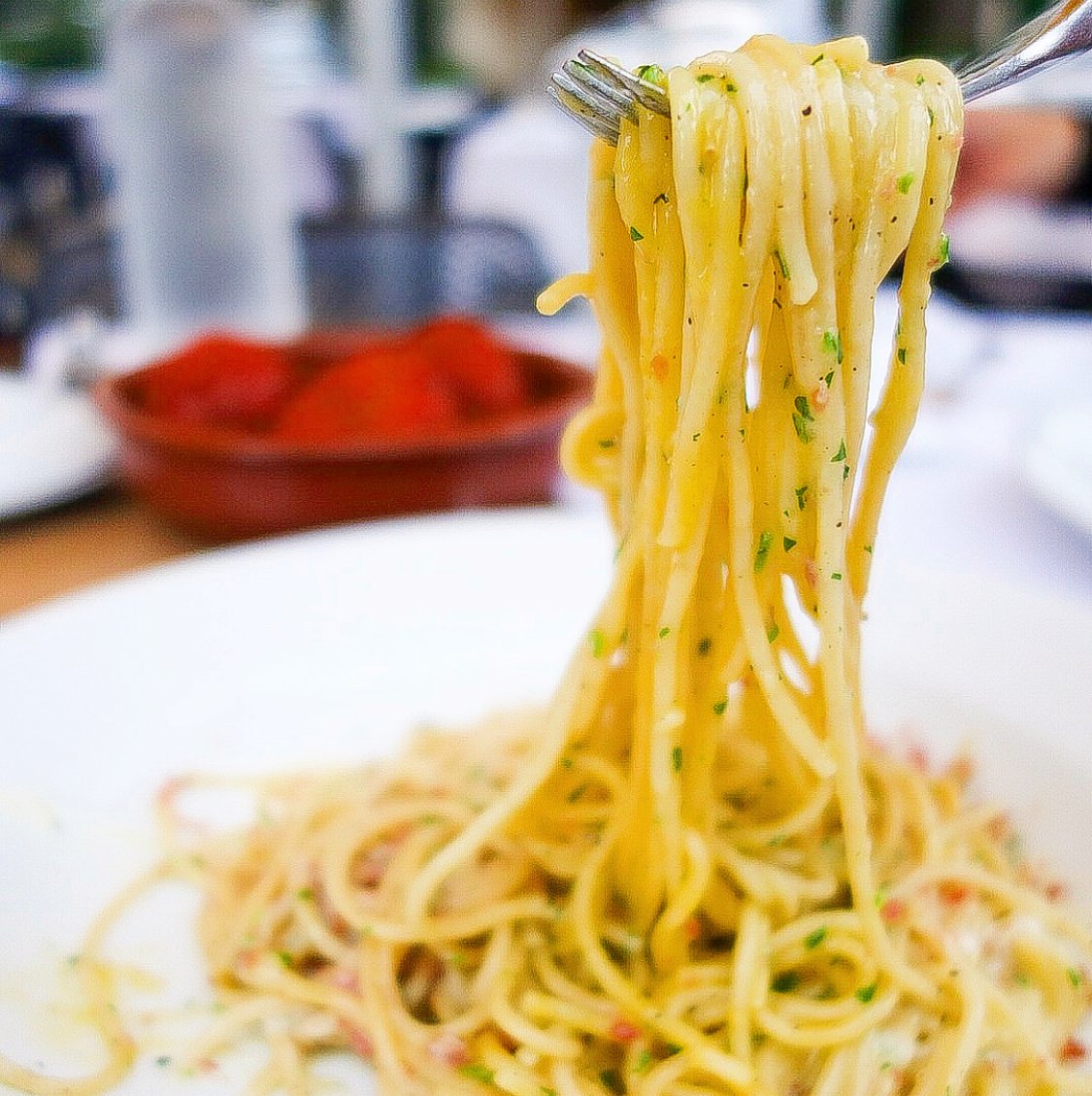 That Carbonara Feeling.... 📸 @thehungrypetite 
.
.
.
#coppa #houstoneats #bestfoodhouston #ricevillage #dinner #foodiegram #myfab5 #clarkcooperconcepts #coppaosteria #htx #houstontx #houstontxfood #wine #winehouston  #houston #houstonfoodie