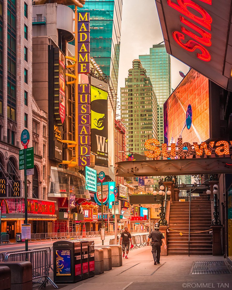 Times Square, New York City. #timessquarenyc #newyorkcity #exploringtimessquare #newyork #blacklivesmatter #georgefloyd #BLM #icantbreathe #ilovenyc #justiceforgeorgefloyd  #nycgo #nojusticenopeace  #nyc   #nypd #timeoutnewyork #abc7ny #explorenyc #streetgrammers