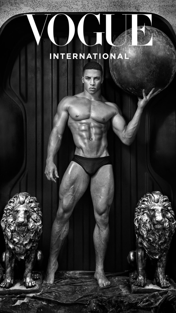 TrevorBell_'s tweet photo. #VogueChallenge https://t.co/d9UIKNAYLg