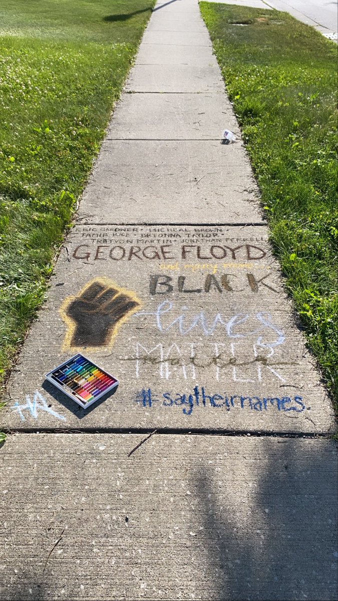 hafsaali134's tweet photo. getting some awareness in my desi ass neighborhood #BlackLivesMattters https://t.co/Sp5kor1SNl