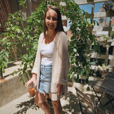 Abbiedeere's tweet photo. #NewProfilePic https://t.co/KZLRqXvStF