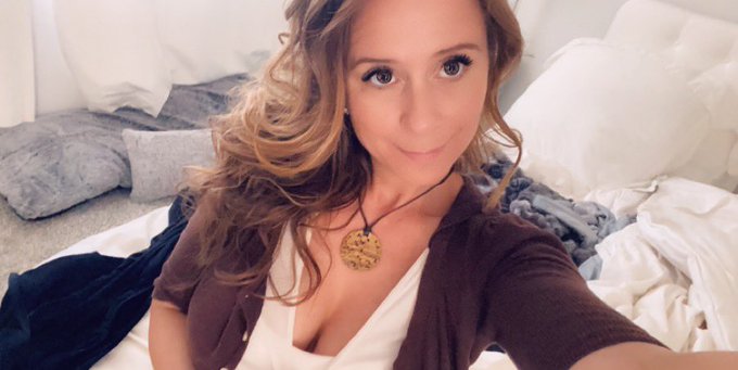 Happy Monday evening ☺️ https://t.co/ShvXxq5l2D