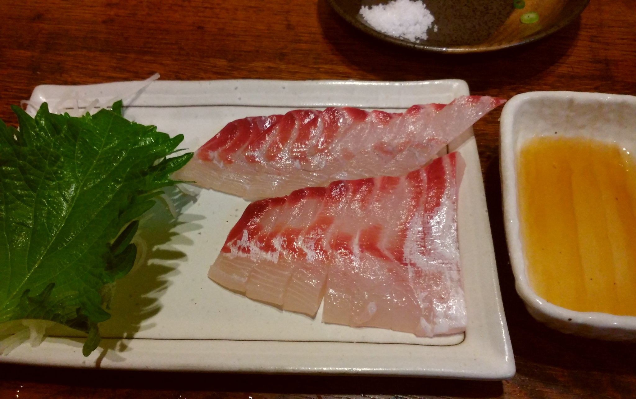 تويتر たぬきうどんランド على تويتر アイゴのお刺身はゴマ油かお塩でいただきます W T Co Lvzylkqhql