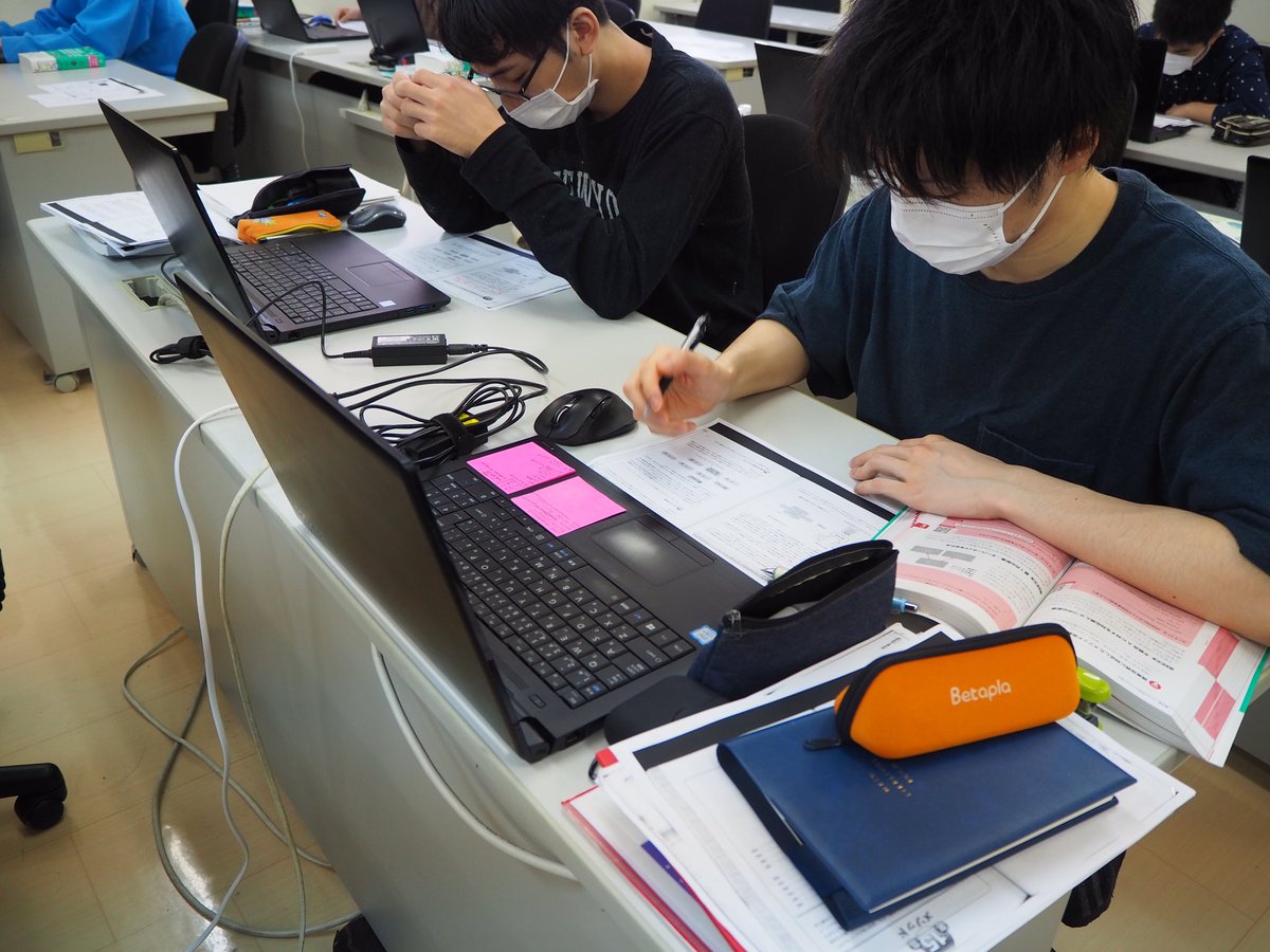 niigata_koudo's tweet image. プログラミング言語“Java”の勉強中💻

#Java言語 #プログラミング #専門学校 #新潟高度情報