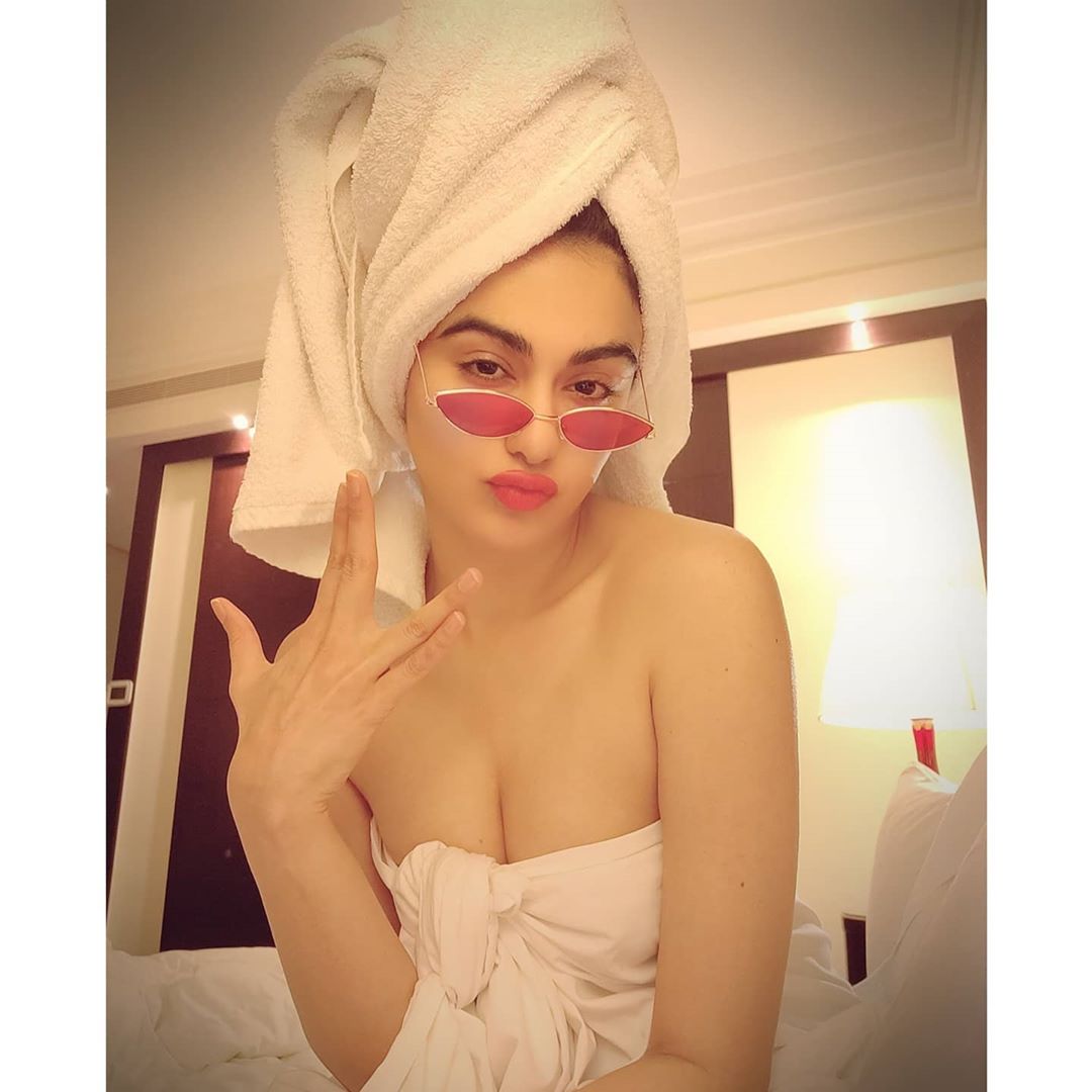 heyAndhra_com's tweet photo. Adah Sharma Sizzling Stills
#Actress #TollywoodActress #AdahSharma #Gallery #HeyAndhra
Full Album : https://t.co/jFcQJ9rhdw https://t.co/M8cVdmr9Xa