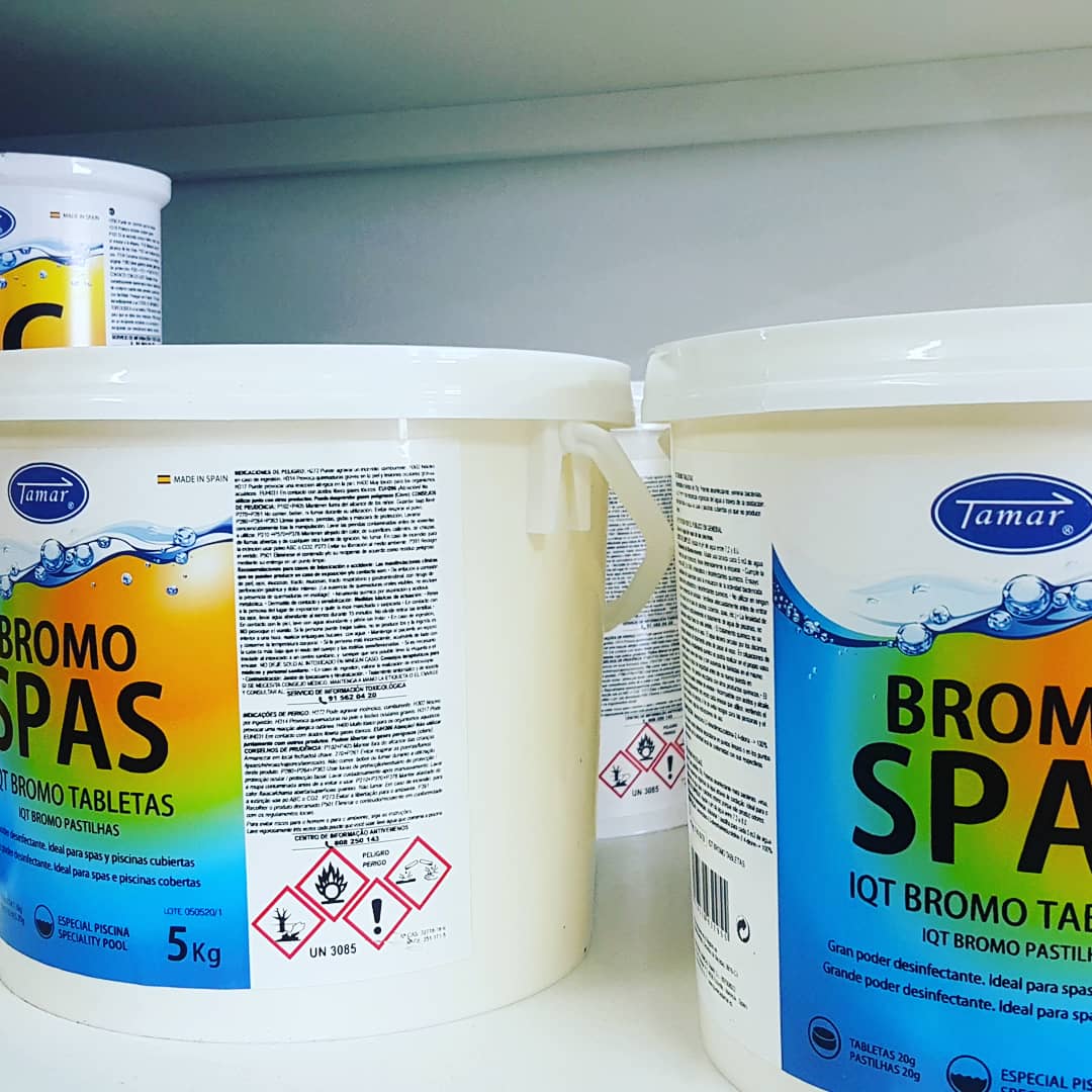 LtdPools's tweet photo. We launched a new range of water treatment products for swimming pool and spas at extremely competitive prices. #waterchemicals #crystalclearwater #algicide #bromine #phminus #phplus #anticalcium #antiiron #ParadisePoolsMalta https://t.co/I1TbZRLrdH