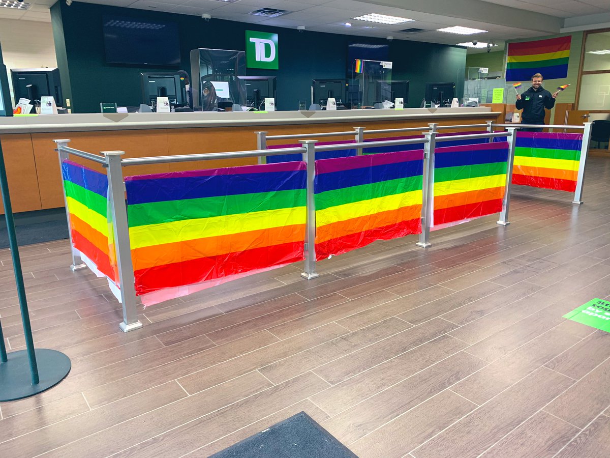 Happy Pride Everyone! #TeamLethbridge changed up the look of 0680 for the week! #HappyPride #ForeverProud <a href="/RussAnderson99/">RussAnderson</a> <a href="/robghazal/">Robert Ghazal</a> <a href="/michelle_c_17/">☘️ Michelle C</a>