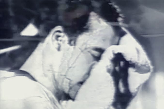 He was a true genius, wand of a left foot that could play everywhere offensively. A footballer with a brilliant brain and footballing understanding. Don’t forget he gave Pelé his greatest and only cup final defeat beating Santos 9-4 on aggregate in the 1966 Taça Brasil.