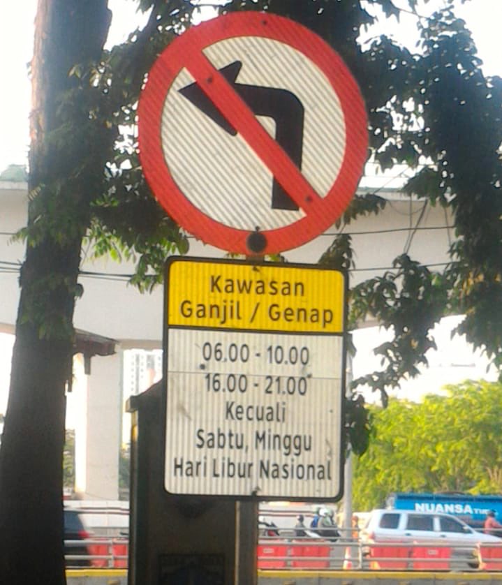 Sampai dengan batas waktu yang belum ditentukan, kebijakan pembatasan kendaraan dengan sistem Ganjil Genap (GAGE) diwilayah DKI Jakarta masih belum diberlakukan.
#OperasiKetupatTuntas