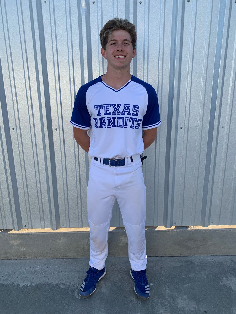 FiveToolCollege's tweet photo. F: Texas Bandits 6, Hunter Pence Ruckert 5
PoG: @DaltonnDavis 1-4, walk-off single
Notable: Mitchell Andrews 2-3 https://t.co/uMRd0eip8S