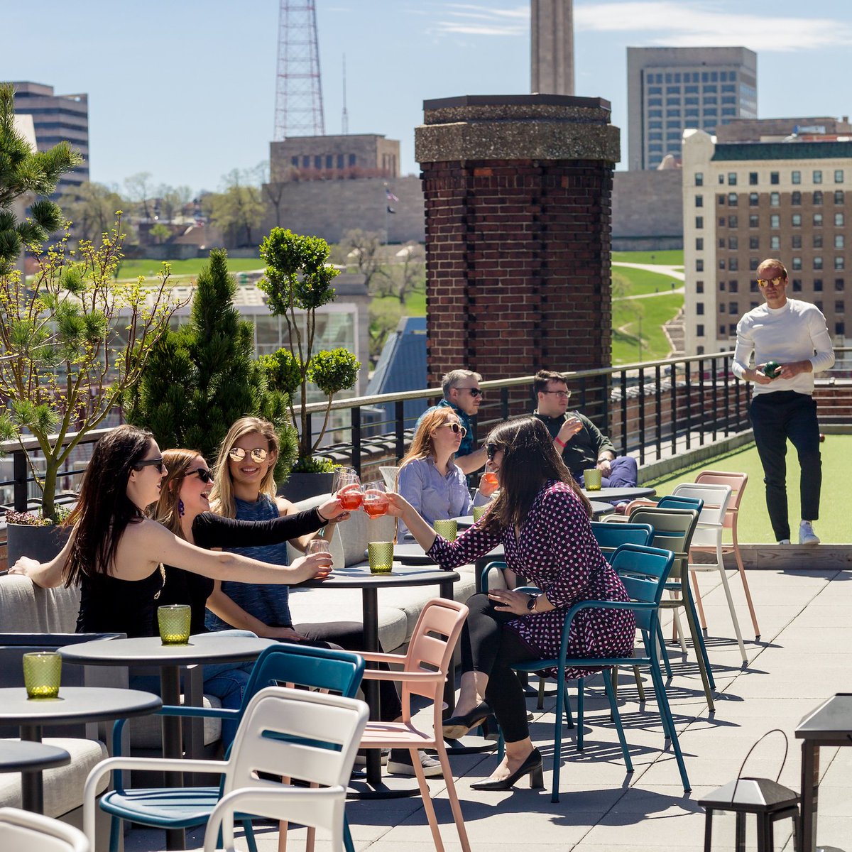 AskBuddyKC's tweet photo. Crossroads Hotel’s lively rooftop beer garden, Percheron is back with its outrageous city-sweeping views! Did you make it to Percheron this weekend for one of their coveted reservations? 
#kc #kcmo #kansascity #crossroadskc #kccrossroads #kcrooftops #rooftopbar #kcrooftopbar https://t.co/3G88NErCVH