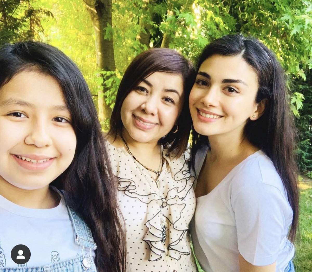 ozgberk_95's tweet photo. Ozgeyagiz ♥️♥️ https://t.co/j0wME5vsJD