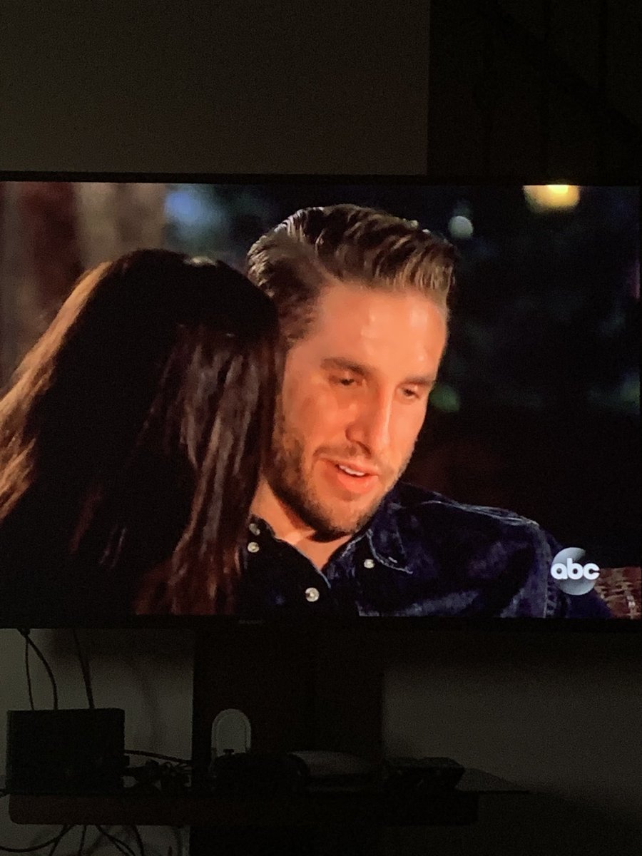 BachelorTweets2's tweet photo. Anyone else completely miss Ryan Gosling being on the Bachelorette?
#TheBachelorGOAT https://t.co/yH3ZMLgmbA
