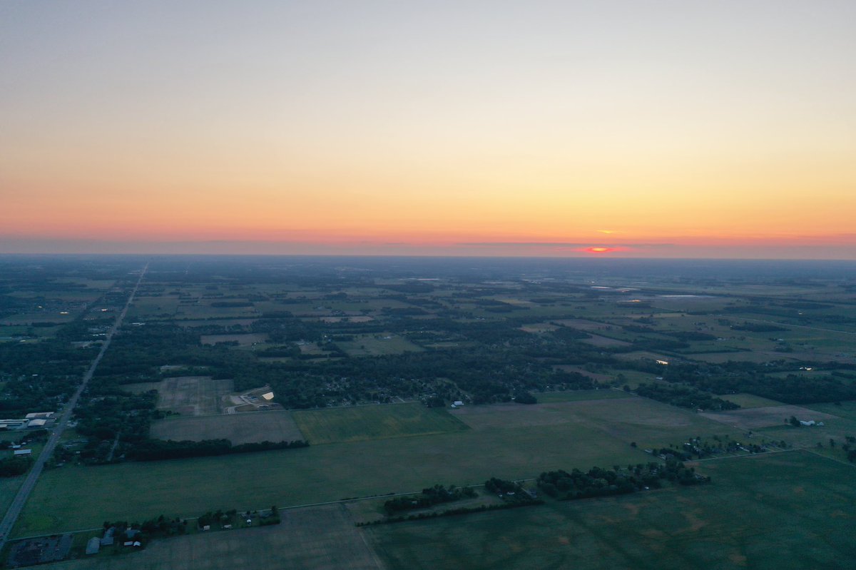 wxindy's tweet photo. Another evening , another quick flight with the DJI Mavic Pro 2.           Hancock County. #INwx #drone https://t.co/Q7oggFE3ez