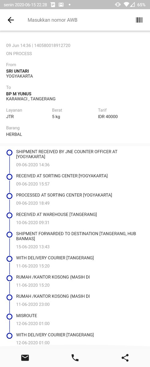 UmiRayasti's tweet photo. Sampai hari ini belum sampai. Baru kali ini dibikin ngurut dada, ditelepon kaga, rumah dibilang kosong padahal ada terus. Sempat menyalahkan datapenerima tidak sesuai. Padahal yg salah itu @JNE_ID @JNECare. Sudah telepon CS gak digubris. Uang gak seberapa, tapi rasa di hati ..... https://t.co/Ltn7I1lOU2