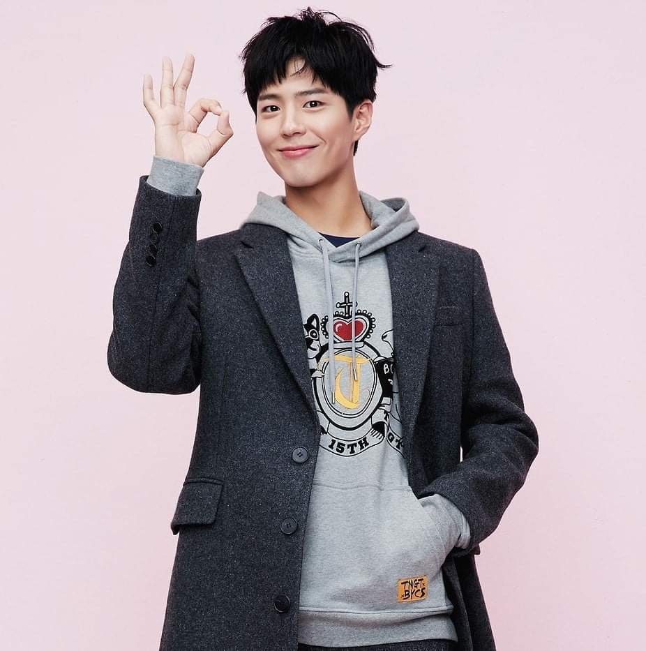 BoYooCouple's tweet photo. Happy Happy Birthday to this Gentleman 🍰🎂🎉🎈🎀🎁🎊❤ @BOGUMMY 최선을 다하겠습니다. 우리는 항상 끝까지 당신을 지원하고 사랑할 것입니다. 팬은 항상 당신을 위해 여기 있습니다. 내가 곧 당신을 만나기 때문에 스스로를 돌봐주십시오. 사랑해 오빠 🙈 #BoGum #ParkBoGum https://t.co/4YatKoFXYf