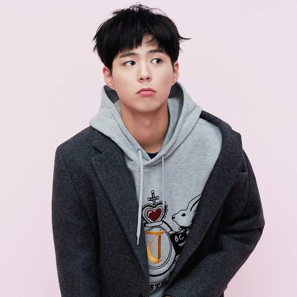 BoYooCouple's tweet photo. Happy Happy Birthday to this Gentleman 🍰🎂🎉🎈🎀🎁🎊❤ @BOGUMMY 최선을 다하겠습니다. 우리는 항상 끝까지 당신을 지원하고 사랑할 것입니다. 팬은 항상 당신을 위해 여기 있습니다. 내가 곧 당신을 만나기 때문에 스스로를 돌봐주십시오. 사랑해 오빠 🙈 #BoGum #ParkBoGum https://t.co/4YatKoFXYf