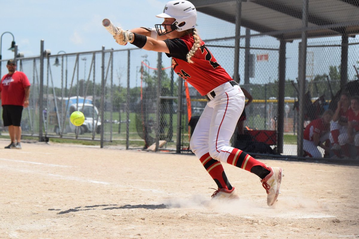 BarefootBlond11's tweet photo. Laying down some bunts
Gametime Stars 16u Gold
#gametimestars #nikonsports #kp https://t.co/sJER5TjHOX