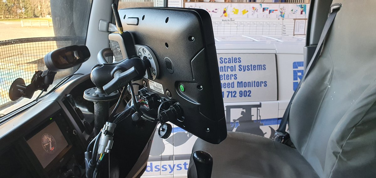 TotalAgControl's tweet image. 🌱 In the Wilkins Farming spreader truck, we have also installed the new @topconag modem for data transfer and integration with Topcon Agriculture Platform (TAP)📡.
#nzfarming #farming #farmlife #nzfarmers #nzfarmer #everythingcountrynz #farmingnz #ruralnz #nzagriculture