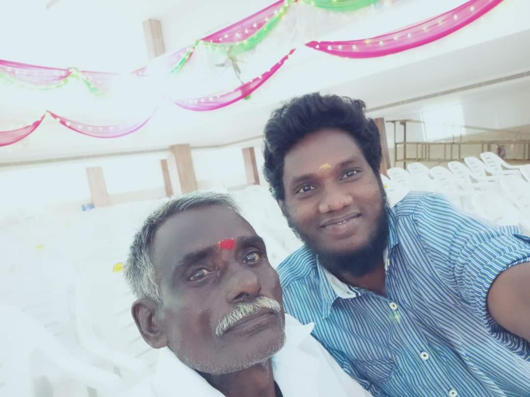 psakthivel196's tweet photo. I Have a Hero., I Call Him Nainaah.!! #HappieFathersDayNainaah https://t.co/C1x6fMnDJd