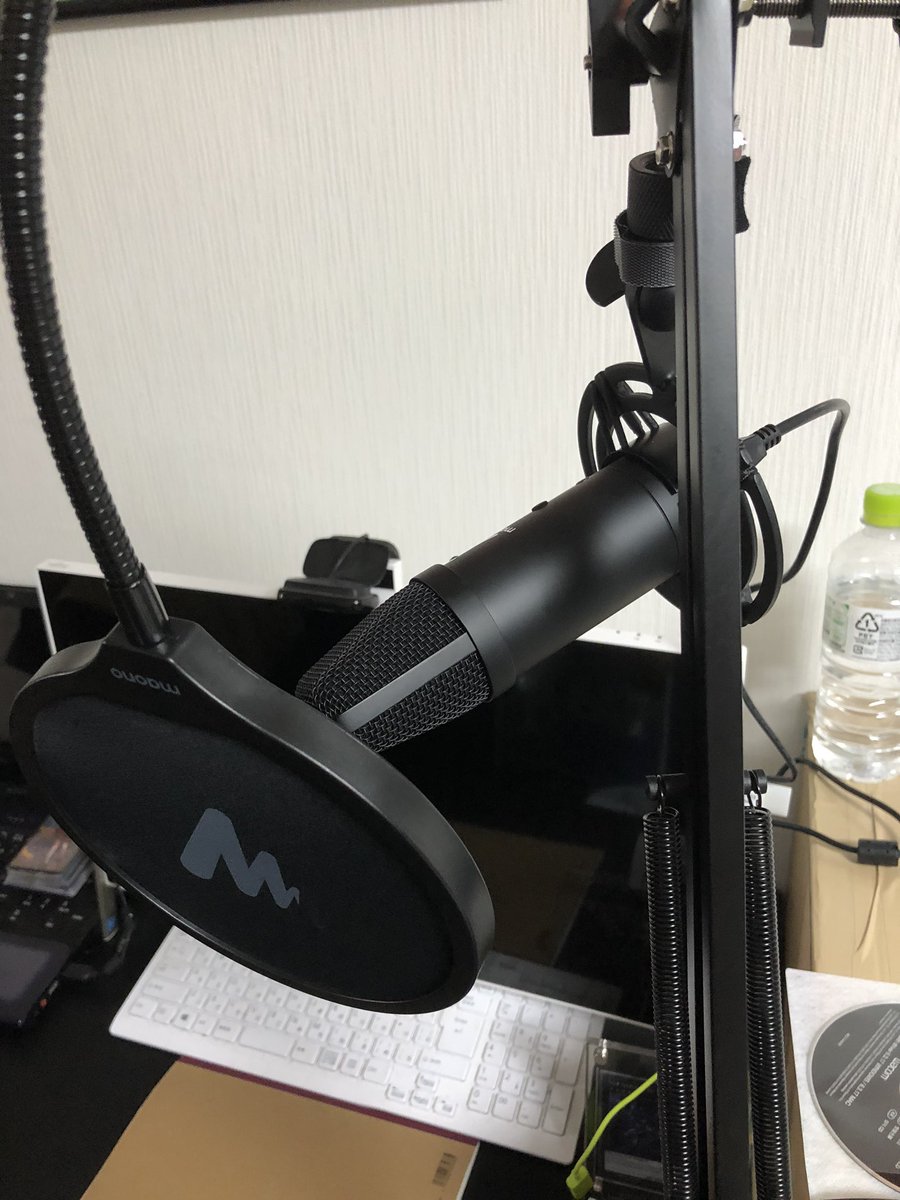 minaduki_moons's tweet photo. 配信用マイクがきたぁ！ https://t.co/apQbHgDU4R