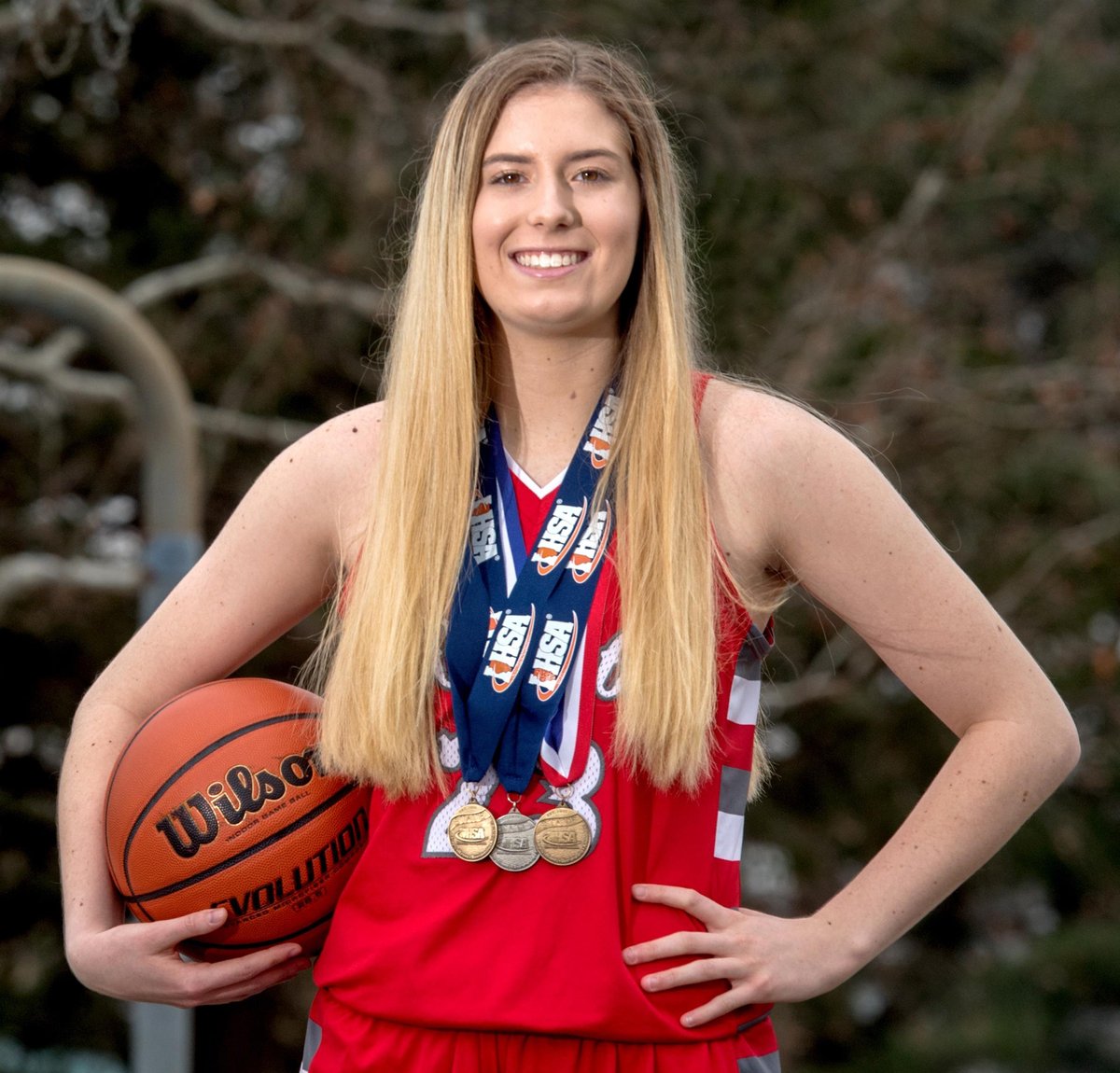 pjstarsports's tweet photo. Who is the #CentralIllinoisPreps girls athlete of the year?

🏆 Lindsey Dullard, Morton
🏆 Anna Heffren, Lewistown
🏆 Hanna Hicks, IB

You'll find out soon! We're 1️⃣ day away from the Best of Central Illinois Preps on-demand live awards show at https://t.co/dPuWVnI9OC #pjspreps https://t.co/My1Cwlyf0T