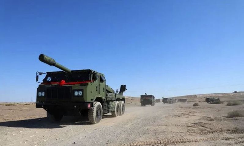 rajfortyseven's tweet photo. #China #PLA #STC #75GA inducts #PLC181 #155mm #SPH on 6/9/2020 at a training area in #WTC #XJMC via Janes. https://t.co/VCvS0hkoCb