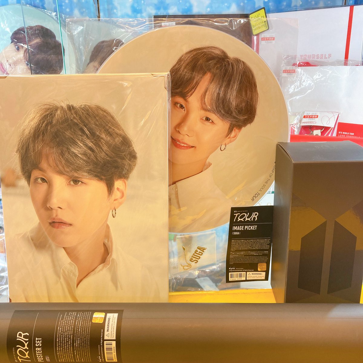 お宝市番館尾張小牧店アイドル A Twitter Bts の最新グッズが入ってきましたぁ Tour Mapofthesoul Suga ペンライトも最近なんですね おたいち Bts好きな人と繋がりたい