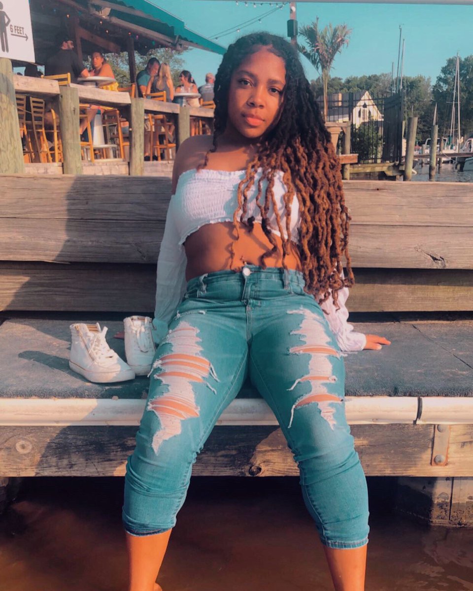 nijahbailey7's tweet photo. The sun was just hitting in all directions 🥰 https://t.co/6SthRrhs8X