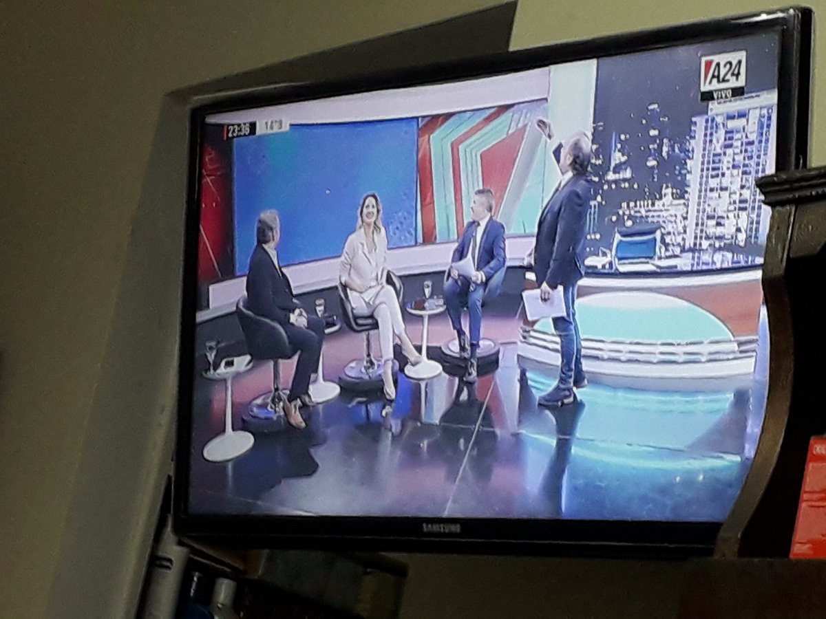 chisp7's tweet image. Jaja chau #levina #bastababy