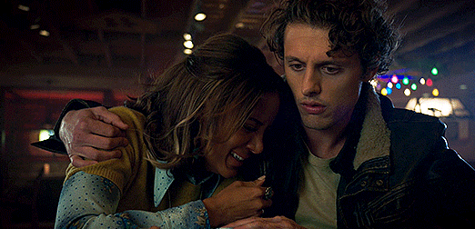 PLLTheoriesFan's tweet photo. My heart is broken over Michael and Maria 💔 but its happy that there is hope for #Malex 😎 i for one love both couples but we all know Michael and Alex are cosmic. 💗 https://t.co/XUDtTNsddu