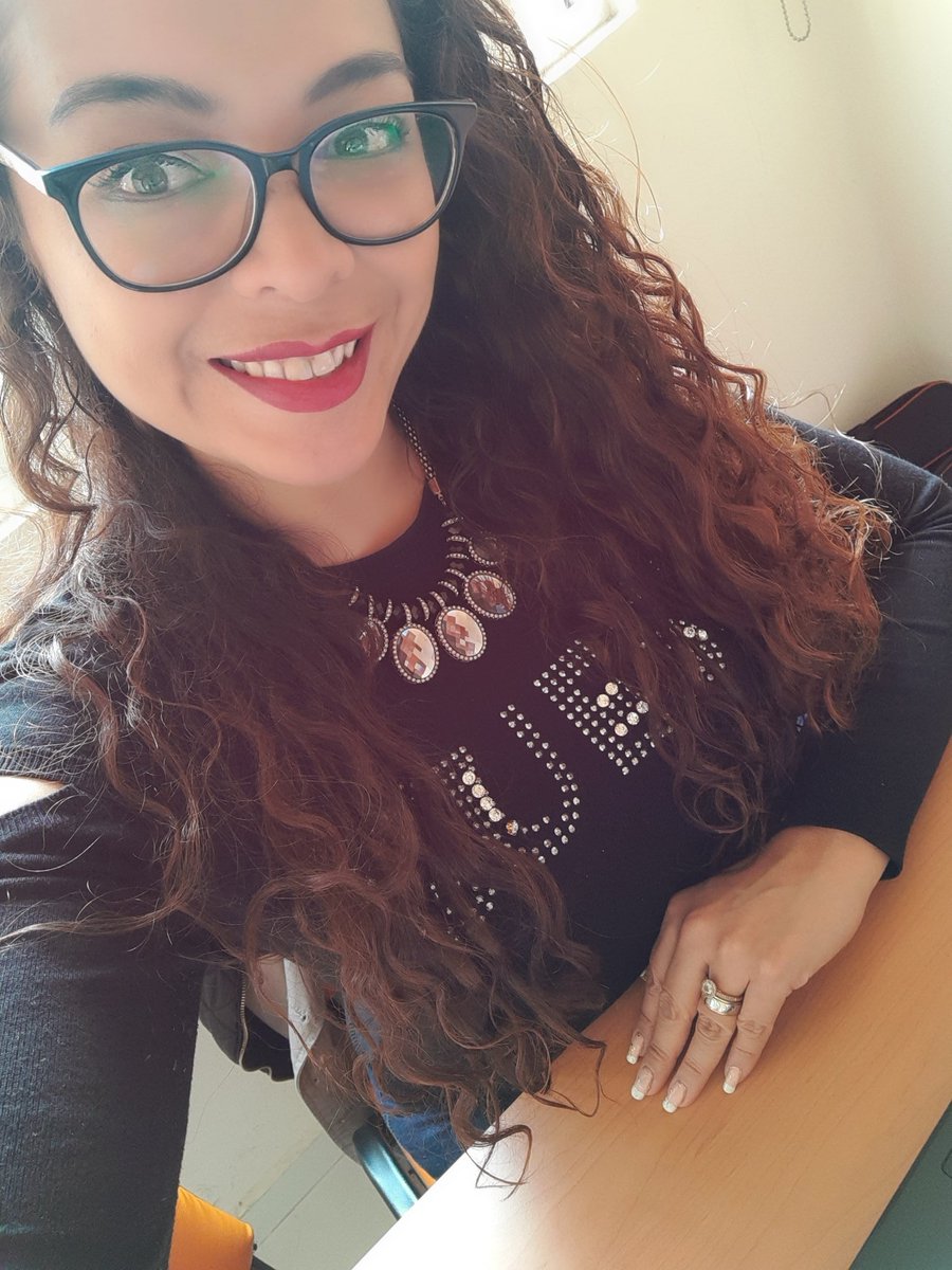Cecikimsi's tweet photo. No te equivoques.Yo amo con locura, pero no mendigo amor. No pido a nadie que se quede, pero hago lo imposible por evitar que se vaya. Si me necesitas ahí estaré siempre leal para ti, pero no me impondré o insistiré si tu espacio pides. Yo perdono con el alma, y no guardo rencor https://t.co/3FSxl3qMV4
