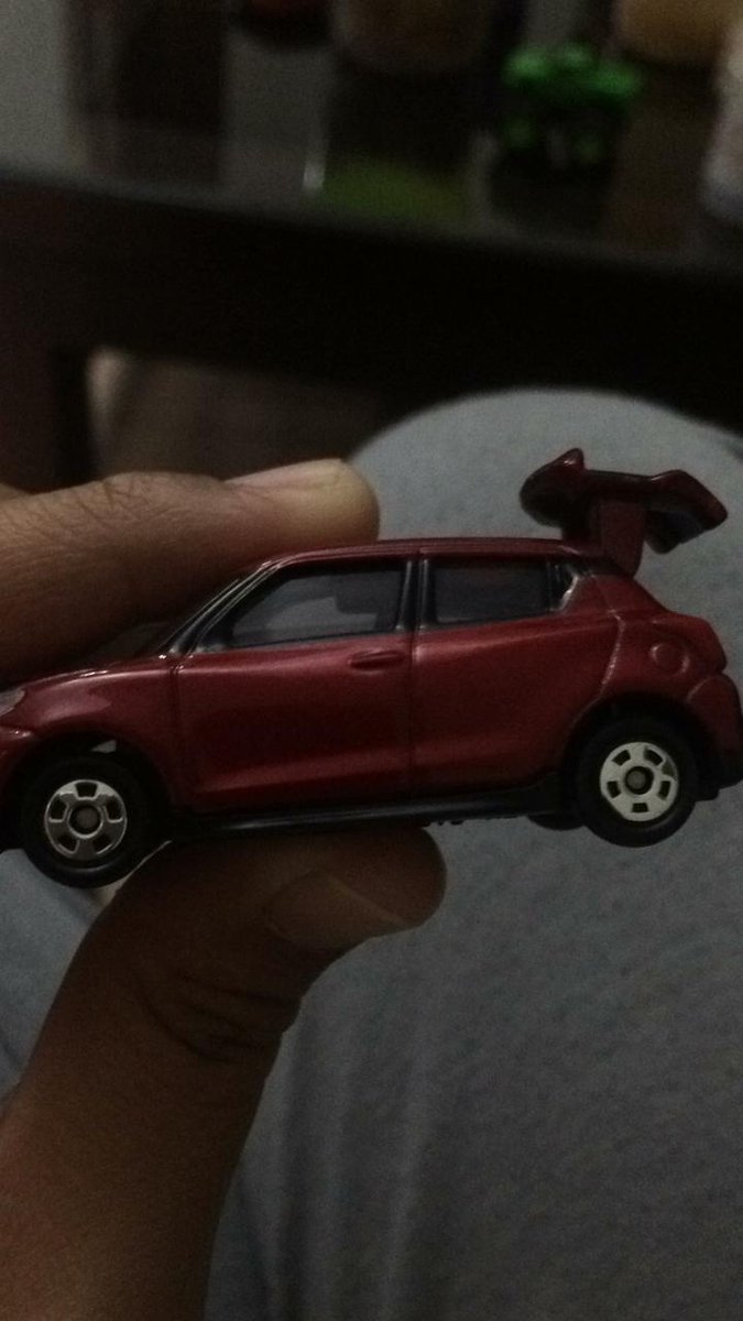 Pembawa sial <a href="/pratiwitiani/">pratiwi tristiyani</a>