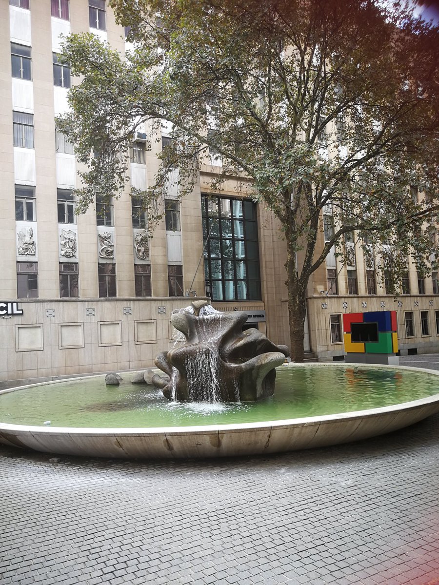 nikstar942's tweet image. #FlashbackFridayz #Waterfallfeature @TravelBugsWorld @carpediemeire @Adventuringgal 
Water features from my travels in 
Odessa and Johannesburg