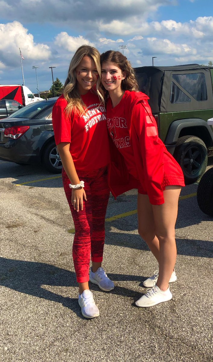 mayavalentic_'s tweet photo. happy 18th birthday paige! i’m so thankful for u and all the memories we’ve made! i hope ur day is the best, i love you the most,, ❤️🥺 #gobucks @paigeecapel https://t.co/IBO3rsm1Xr