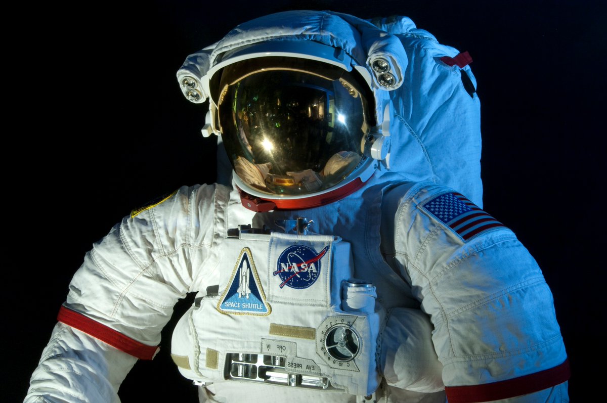 MuseeAirEspace's tweet photo. D’ailleurs, notre personnel aussi sera équipé de masques ou de visières pour vous permettre d’embarquer en toute sécurité 👍 #DestinationAirEspace #MardiConseil https://t.co/jn4t0SBYaR