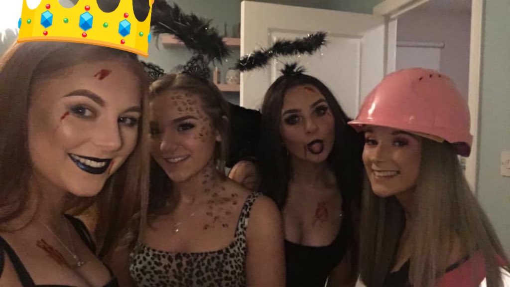 happy birthday to this gorgeous gal!! @EilidhShankland hope you have the best day love and miss you lots xx hopefully see you soon 🤍x