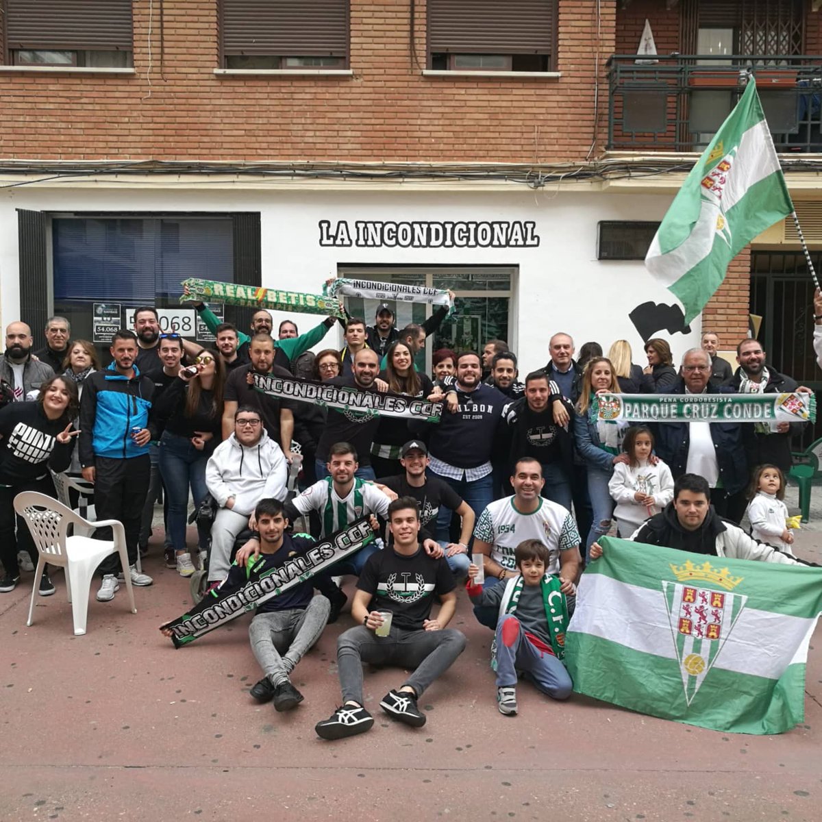 Incond_CCF's tweet image. Buenos días cordobesistas🤍💚

 Hoy es nuestro octavo aniversario 🎂🎂 felicidades a todos los miembros del grupo  👏👏