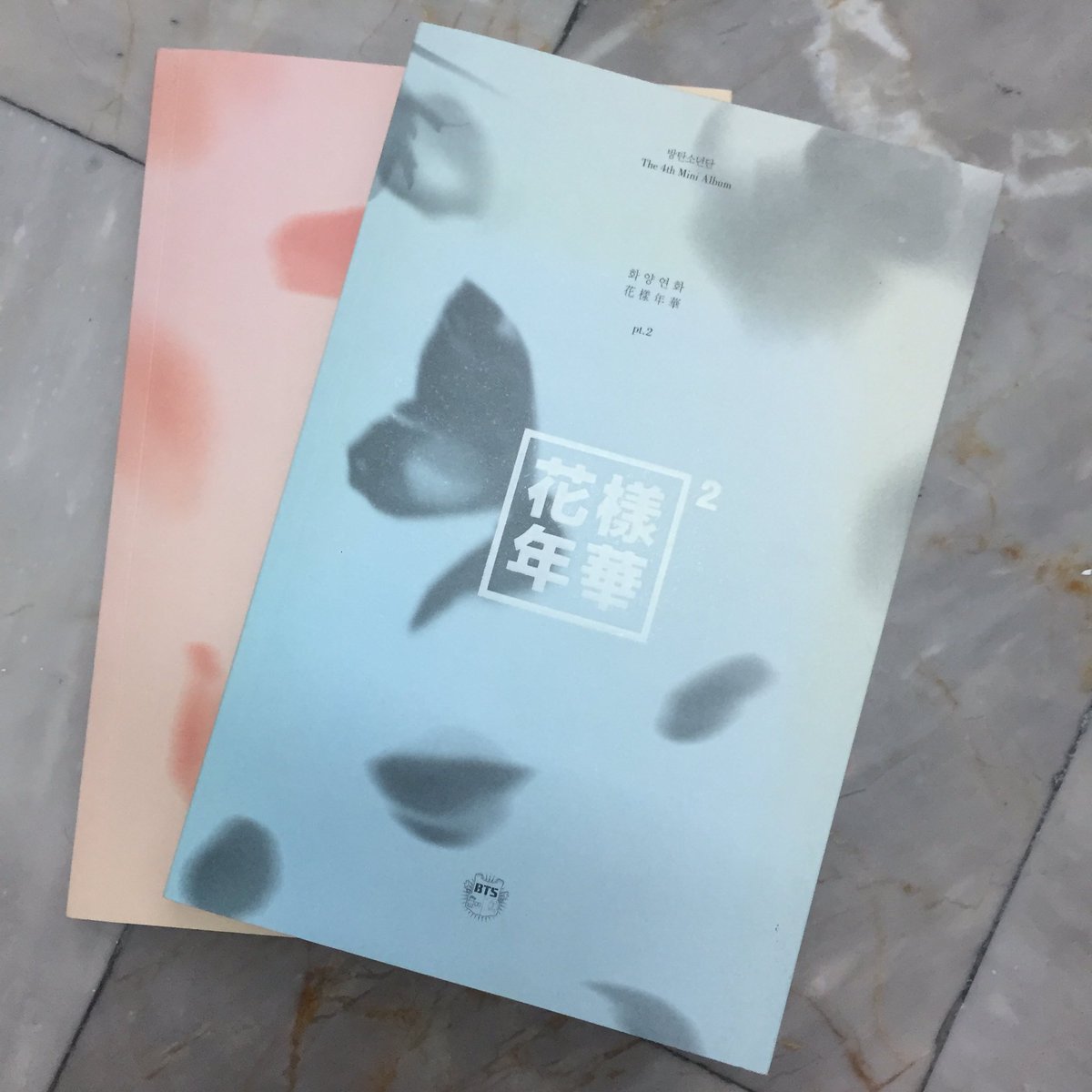 secondh52091901's tweet photo. อันละ 400 บาทค่า ไม่มีการ์ด สั่งเยอะลดได้ค่า #ปล่อยของสะสมบังทัน #ปล่อยของสะสมbts #ตลาดนัดบังทัน #ตลาดนัดรถไฟบังทัน #kookmin #กุกมิน #kookv #vga #bts #กุกวี https://t.co/M8iZtW3YJw