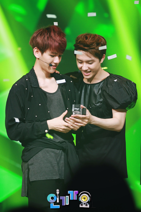 [DL] 130616 #Baekhyun #백현 SBS Inkigayo : Official, Preview &amp; HD Compilation - 29P #GoingBaekInTime
✴︎ bit.ly/2N4sKGJ
✴︎ bit.ly/3d003p6