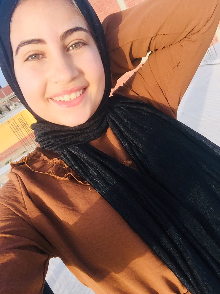 أنا معنديش طاقة أزعل على حد كفاية زعلي على نفسي.😹