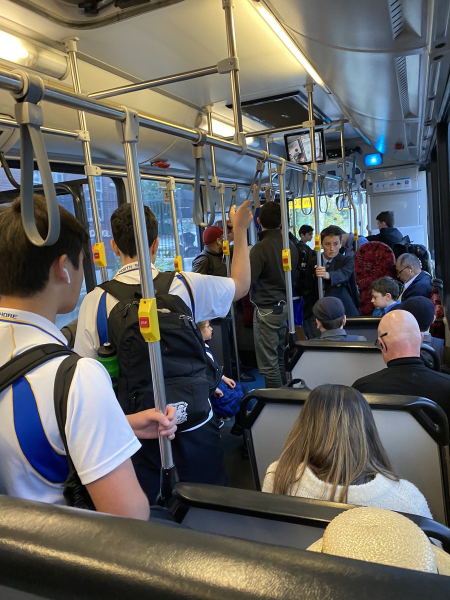 Are there rules? Have just caught B343 from city to Crows Nest for medical appt. No soc distancing practised 🙆🏼‍♀️ Why not have AM:PM buses just for high school students?