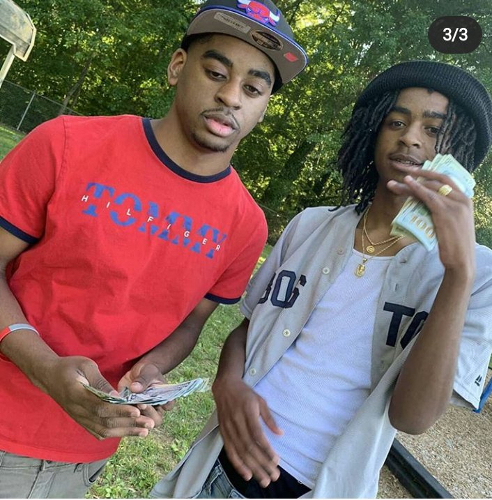 Slum_recordz's tweet photo. Shout-out to @JGudda8 my blood brother 💪
#slumway #E4L #SlumFamily
@SlumBabyKilla https://t.co/JzwNpgRktG