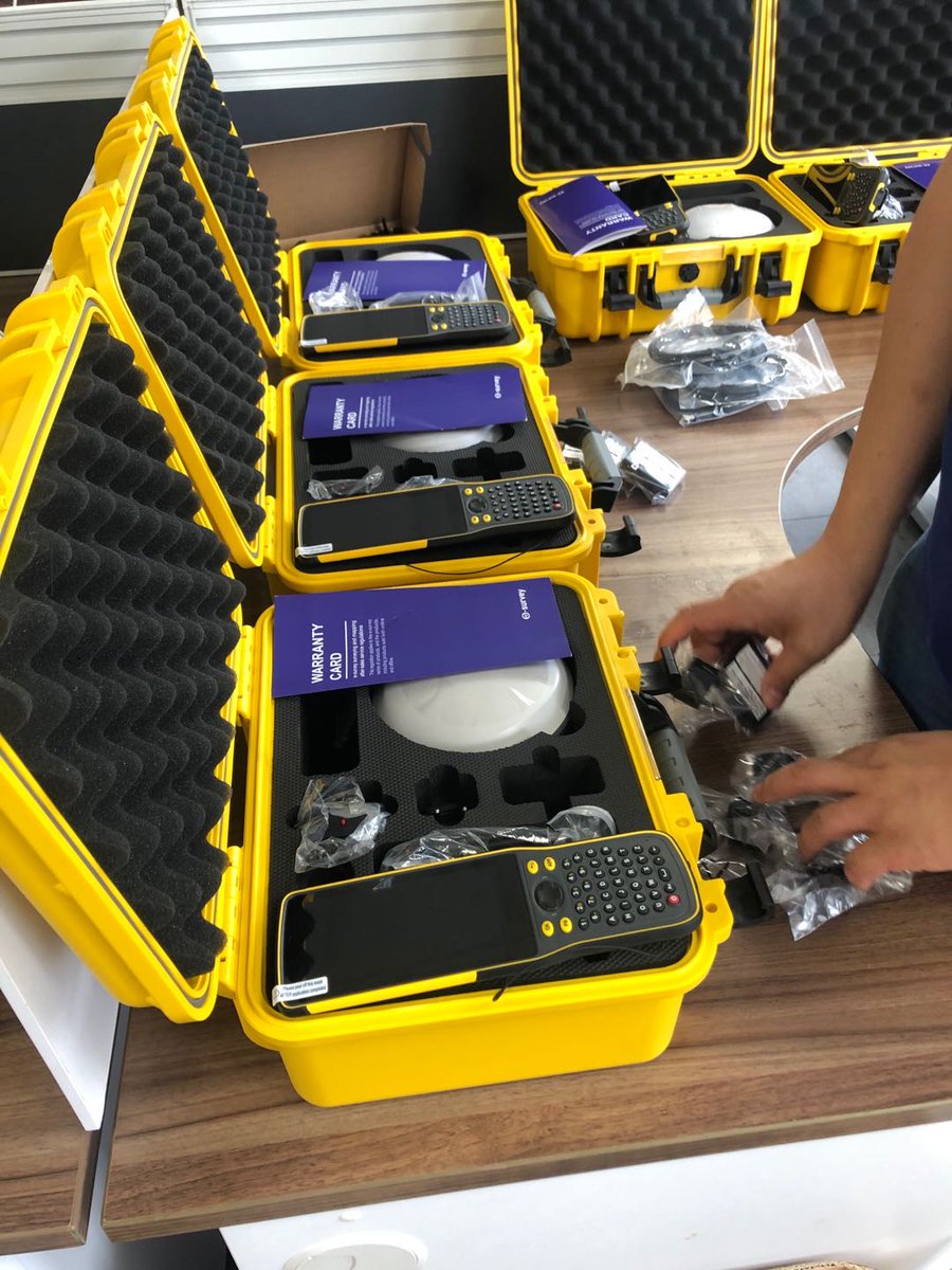eSurveyGNSS's tweet photo. #eSurveyGNSS, #GNSSReceiverPromotion#, #GPS, #E600, #R300PRO, #E100 , #E800 Breaking News! Our customers have placed new orders. The tech support staff are busy with pre-shipment test. https://t.co/YGNw9FRufx