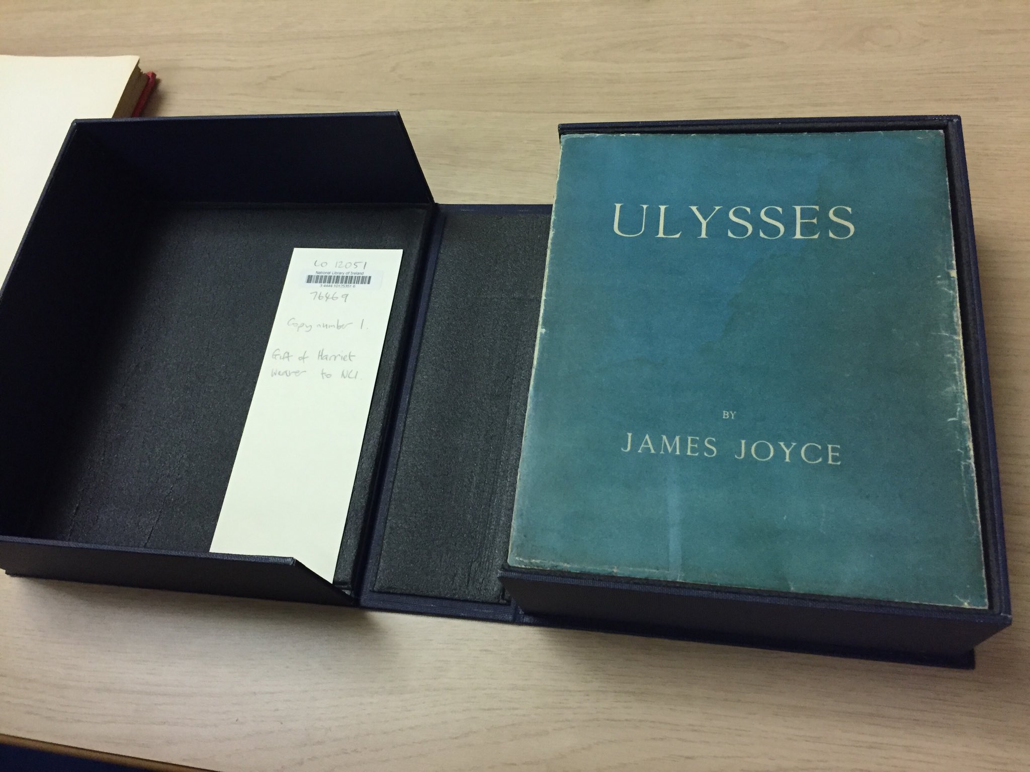 Dr Sandra Collins Happy Bloomsday Copy Number 1 Of Ulysses Joyce S Letters To Wb Yeats Scylla And Charybdis Nlireland Moli Museum T Co Nqxrypq7o9 Twitter