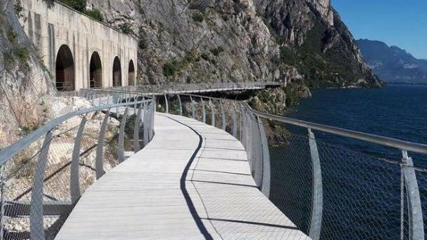 nuova_venezia's tweet photo. Ciclovia del Garda, ecco il progetto per il tratto veneto lungo 66 chilometri https://t.co/8S9kfcHwmb https://t.co/uYweXva7NC