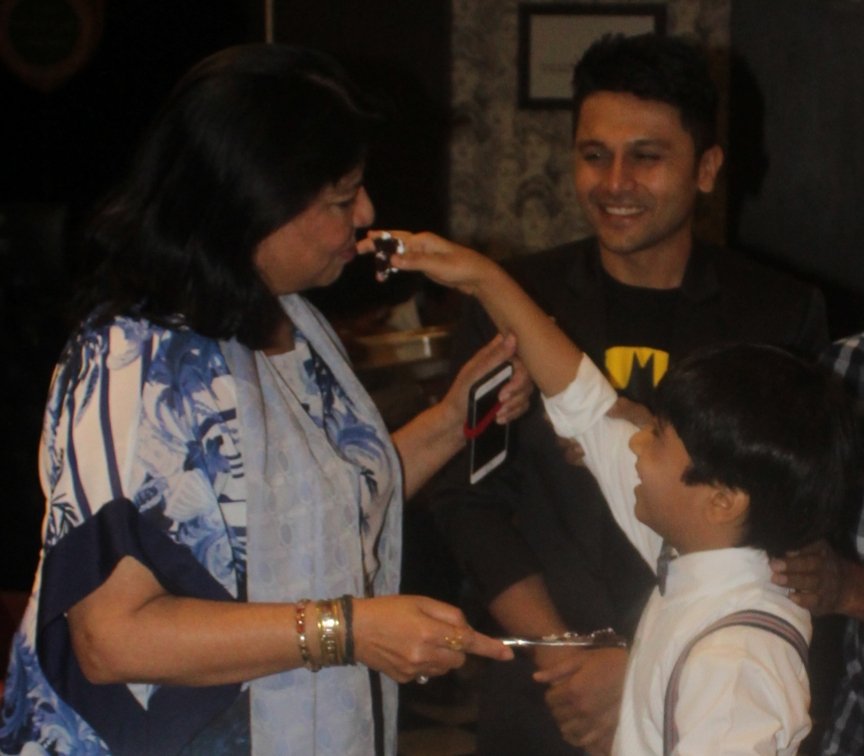 Happy birthday Dear Madhu Aunty <a href="/madhuchopra/">madhu chopra</a> <a href="/PurplePebblePic/">Purple Pebble Pictures</a> 😘😘💐💐🎂🎂