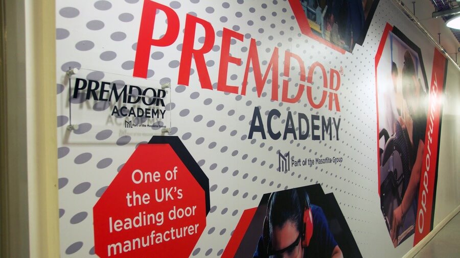 barnsleycollege's tweet photo. Gavin Day, Organisational Development Manager at Premdor says: "Our relationship with Barnsley College is vital in supporting students with the important transition from College to the workplace." #EngineeringApprentices https://t.co/IJulqgTPok #Apprenticeships #BarnsleyIsBrill https://t.co/bf0UUNKu7i